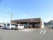 セブン-イレブン富里獅子穴店まで550m
