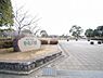 周辺：みどりが丘中央公園（緑ヶ丘近隣公園）まで433m