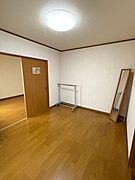 【洋室】東側洋室約6帖