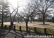 井御料公園まで15m、■お子様達が自由に走り回れる広さ■遊具有■緑豊富で散歩にも最適■公衆トイレ有