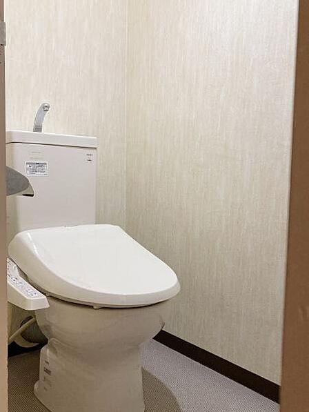 【トイレ】温水洗浄便座で冬も温かくご利用できます
