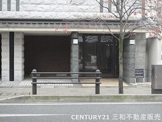 【エントランス...