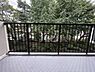 その他：【眺望】窓の外には大きく枝を広げた緑豊かな樹木が広がり、都市部にいながらも緑を感じられる癒しのロケーションです。