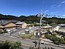 その他：【眺望】道路と近く、戸建て住宅や駐車場が並ぶ落ち着いた住宅地に位置しております。