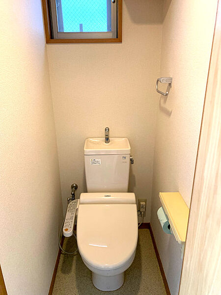 東京都渋谷区東 賃貸マンション 2階 トイレ