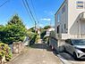その他：～Frontal road～  前面道路は閑静な住宅地をはしる車通りの少ない道路。ゆとりのある住宅地で部屋の窓を開けるとそこには心地よい風が通りぬけます。
