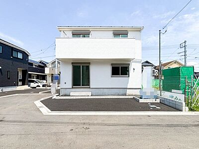 外観:この家からスタートする「新しいライフスタイル」はご家族にとって大切で貴重な時間。少しでも豊かに、そして快適に…そんな理想の暮らしを叶えてくれるお家になるはずです。 外観:この家からスタートする「新しいライフスタイル」はご家族にとって大切で貴重な時間。少しでも豊かに、そして快適に…そんな理想の暮らしを叶えてくれるお家になるはずです。
