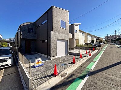 外観:ふりそそぐ陽射しと開放的な空間形成。青空を背景に更なる美しさを醸す佇まい。 外観:ふりそそぐ陽射しと開放的な空間形成。青空を背景に更なる美しさを醸す佇まい。