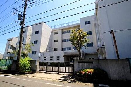 海老名市立柏ケ谷中学校まで1327m