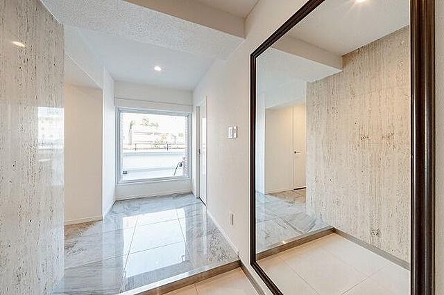 玄関 カルム赤坂 5階/-