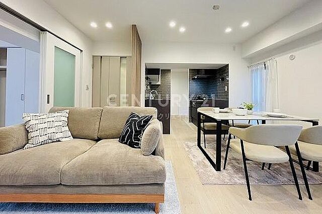 リビング/ダイニング ライオンズマンション南平台 4階/-