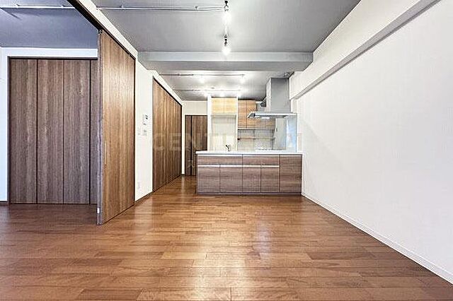 リビング/ダイニング レジェンド五反田 5階/-