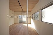 2面に窓のあるお部屋です