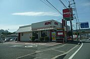 ケンタッキーフライドチキン狭山亀の甲店まで784m