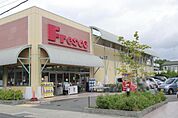 フレスコ向日市店まで591m