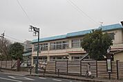 一里塚幼稚園まで190m