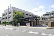 （財）療道協会西山病院まで890m