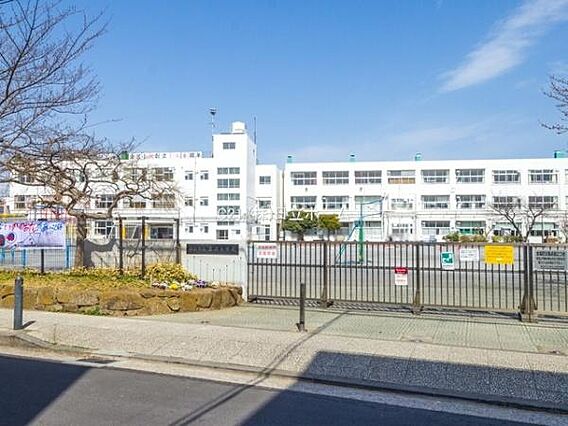 横浜市立金沢小...