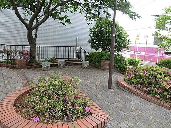 上大岡第三公園...