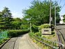 周辺：奈良町第二公園まで991m、サクラがたくさんある公園です。ベンチ、健康遊具、ブランコ、鉄棒があります。