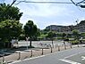 周辺：中原公園まで401m、地域の幅広い年代が利用できる広々とした公園です