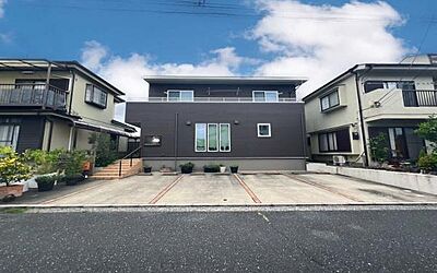 外観:《外観》 ■ここから一つ一つ思い出を紡いでいく。マイホームはいつも家族の歴史とともにあります。 外観:《外観》 ■ここから一つ一つ思い出を紡いでいく。マイホームはいつも家族の歴史とともにあります。