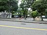 周辺：六浦西第二公園まで427m、きれいに整備された気持ちの良い空間で遊べます。
