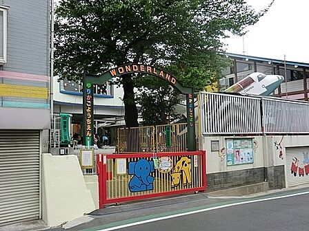 ゆりかご幼稚園まで846m、幼保連携認定こども園だから、教育も保育も安心です。さらに、各分野のスペシャリストによる教育を実践しています。