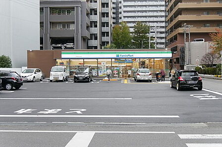 ファミリーマート大津におの浜店まで60m、24時間営業