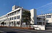 草津市立常盤小学校まで1300m