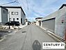 その他：前面道路は見通しがよく、車の切り返しもしやすい間口。