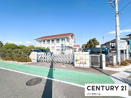 守山市立立入が丘幼稚園まで920m
