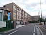周辺：草津市立老上中学校まで1800m