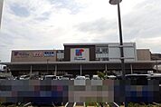 万代上野芝店まで651m