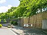 周辺：川崎市立南菅中学校まで1693m