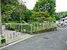 周辺：六浦二丁目第三公園まで1015m、住宅街の十分な広さの公園です。きれいに整備された気持ちの良い空間で遊べます。