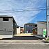駐車場：駐車場は3台分のスペースがあります。