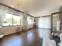 居間