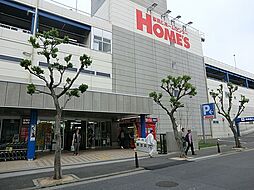 [周辺] 島忠ホームズ 横須賀店　1400m　近くにあると嬉しいホームセンター。日用品からＤＩＹ用品、家具まで品揃え豊富に取り揃えています。 