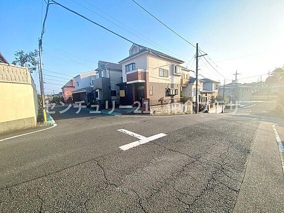 広々とした前面...