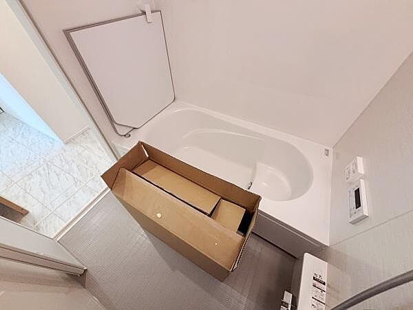 浴室を拡大表示