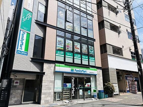 ファミリーマー...