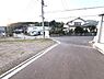 その他：前面道路が広く車の出入りがしやすい環境です。現地周辺は開放感があり見通しも良好です。