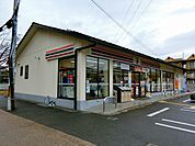セブンイレブン彦根城前店まで986m