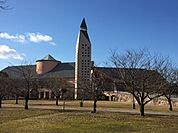 滋賀県立大学まで896m