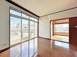 居間