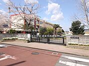 鴻巣市立鴻巣北小学校 900m