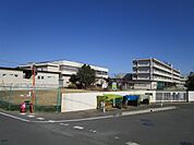城北小学校まで約750m