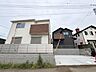 外観：ゆとりの敷地40坪の3LDK。快適な日々を楽しめる街並みです。