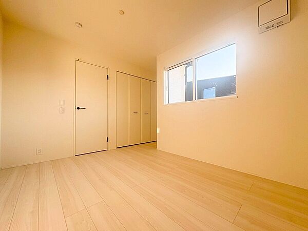 洋室を拡大表示